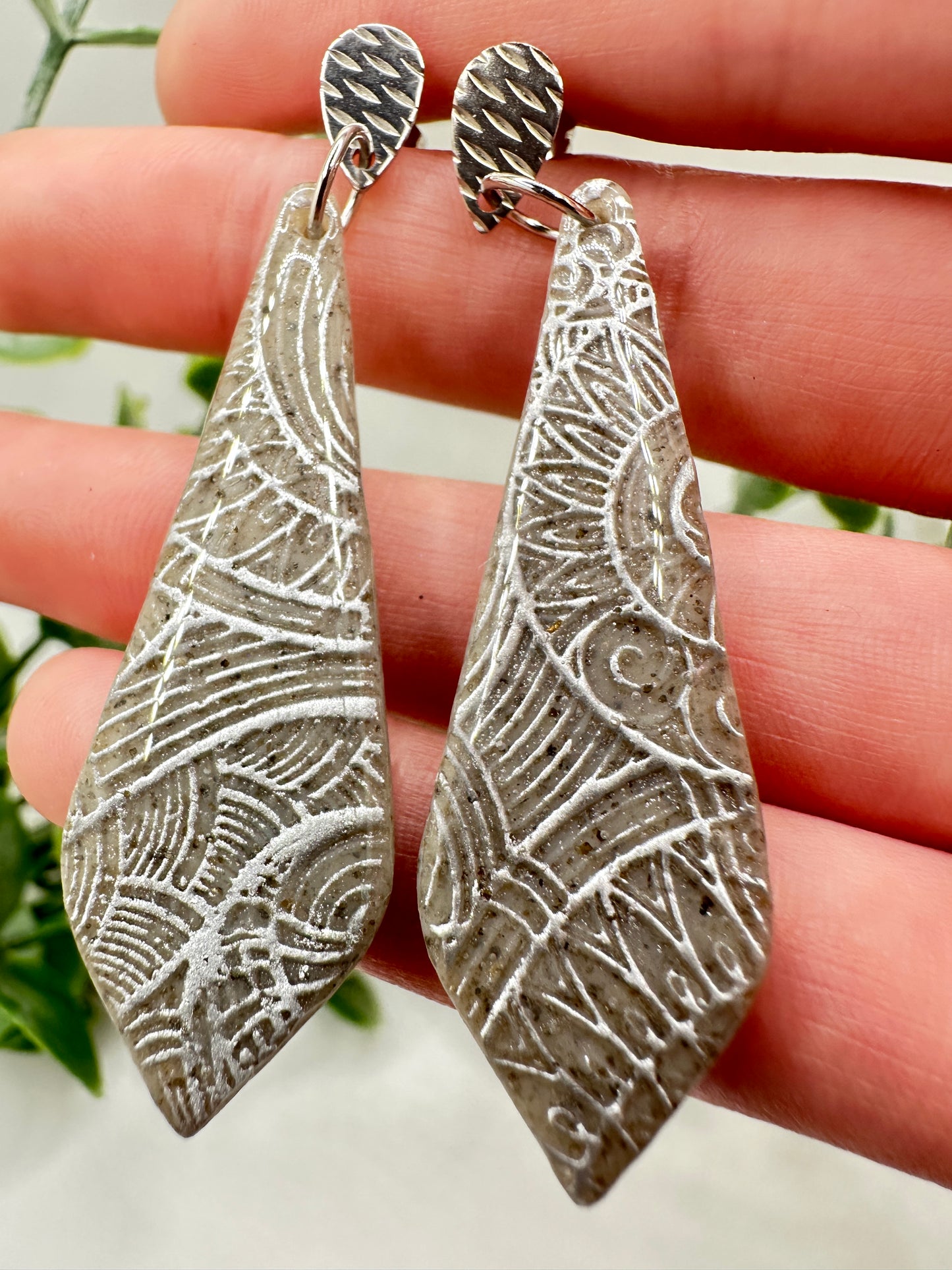 Silver Aztec Bar Drop Dangles Earrings & Necklace Set
