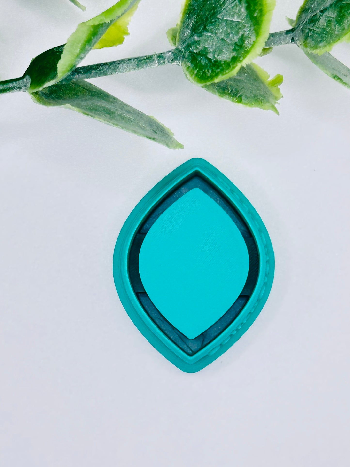 Rounded Diamond Bezel Polymer Clay Cutter