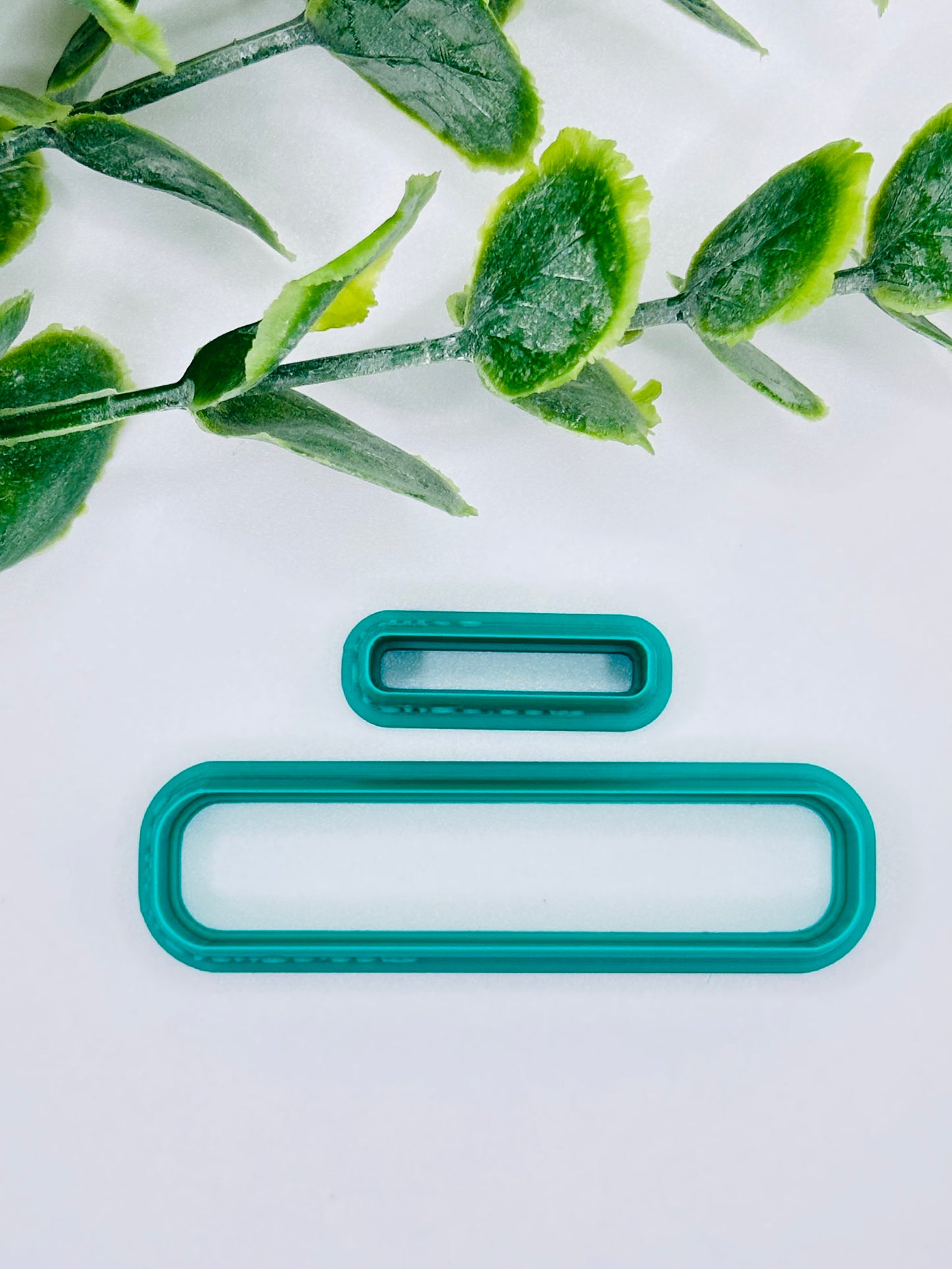 Thin Oval #3 Huggie/Bracelet/Link Polymer Clay Cutter