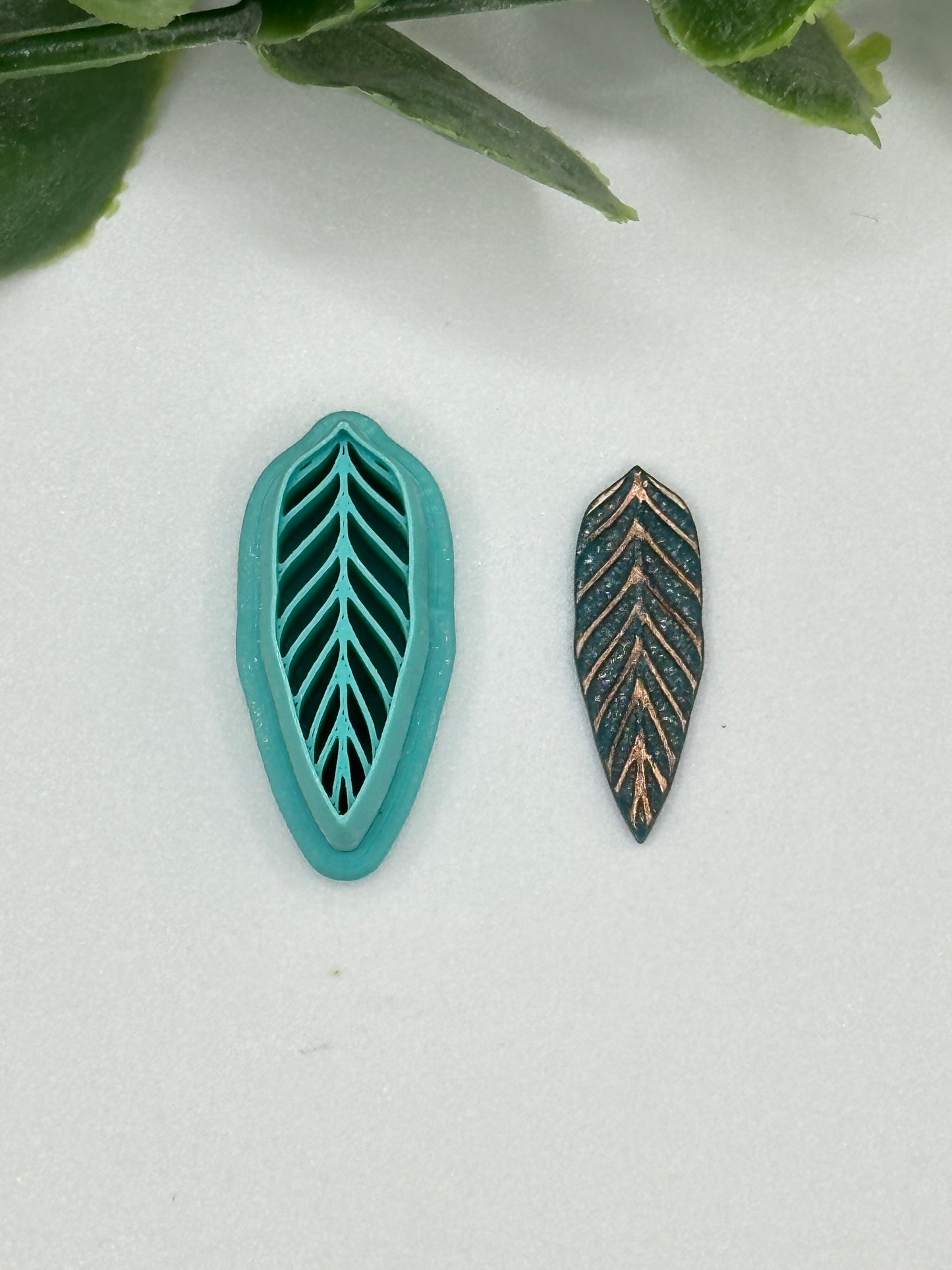 Long Leaf Polymer Clay Cutter