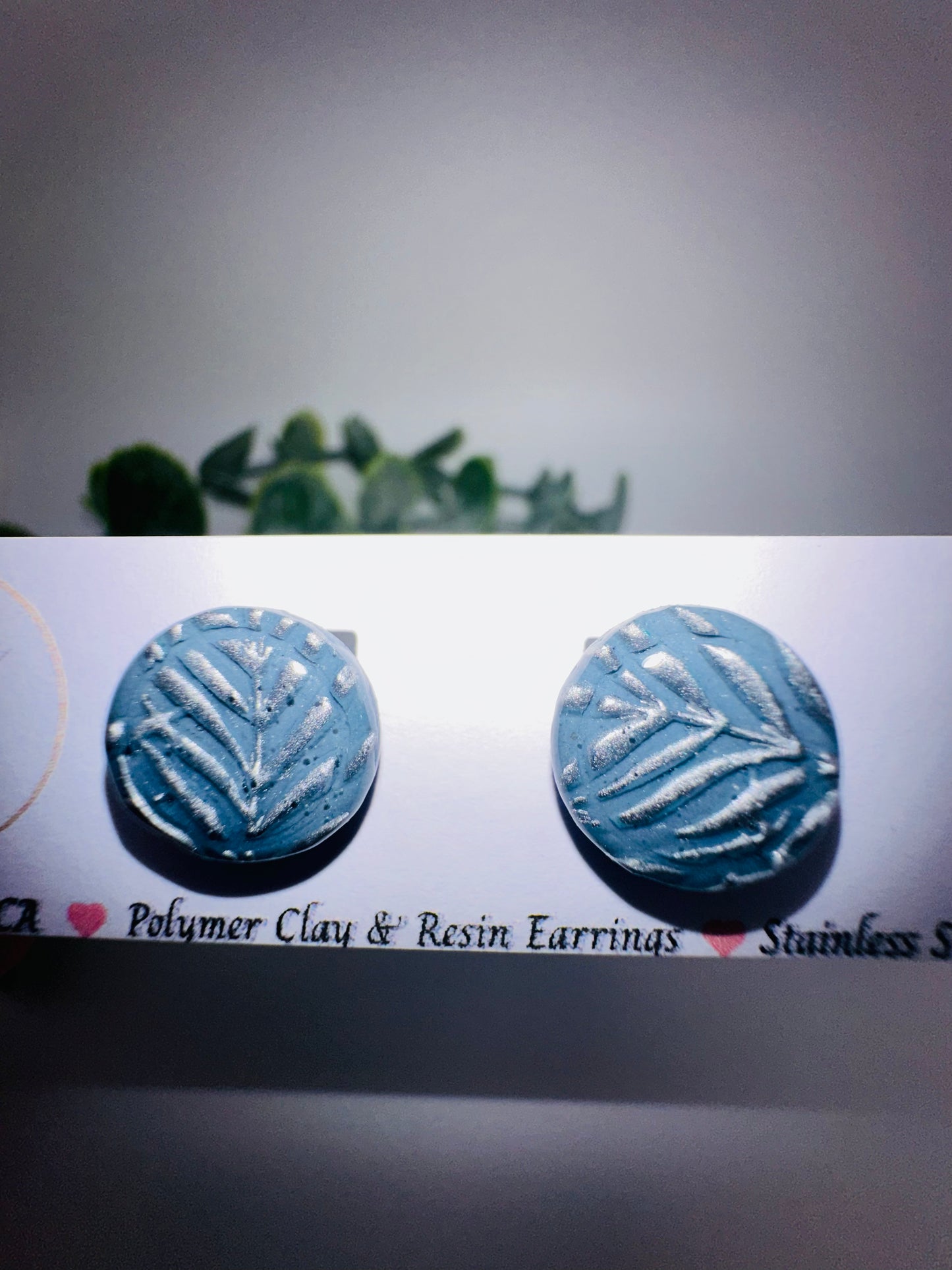 Round Silver Leaves Studs