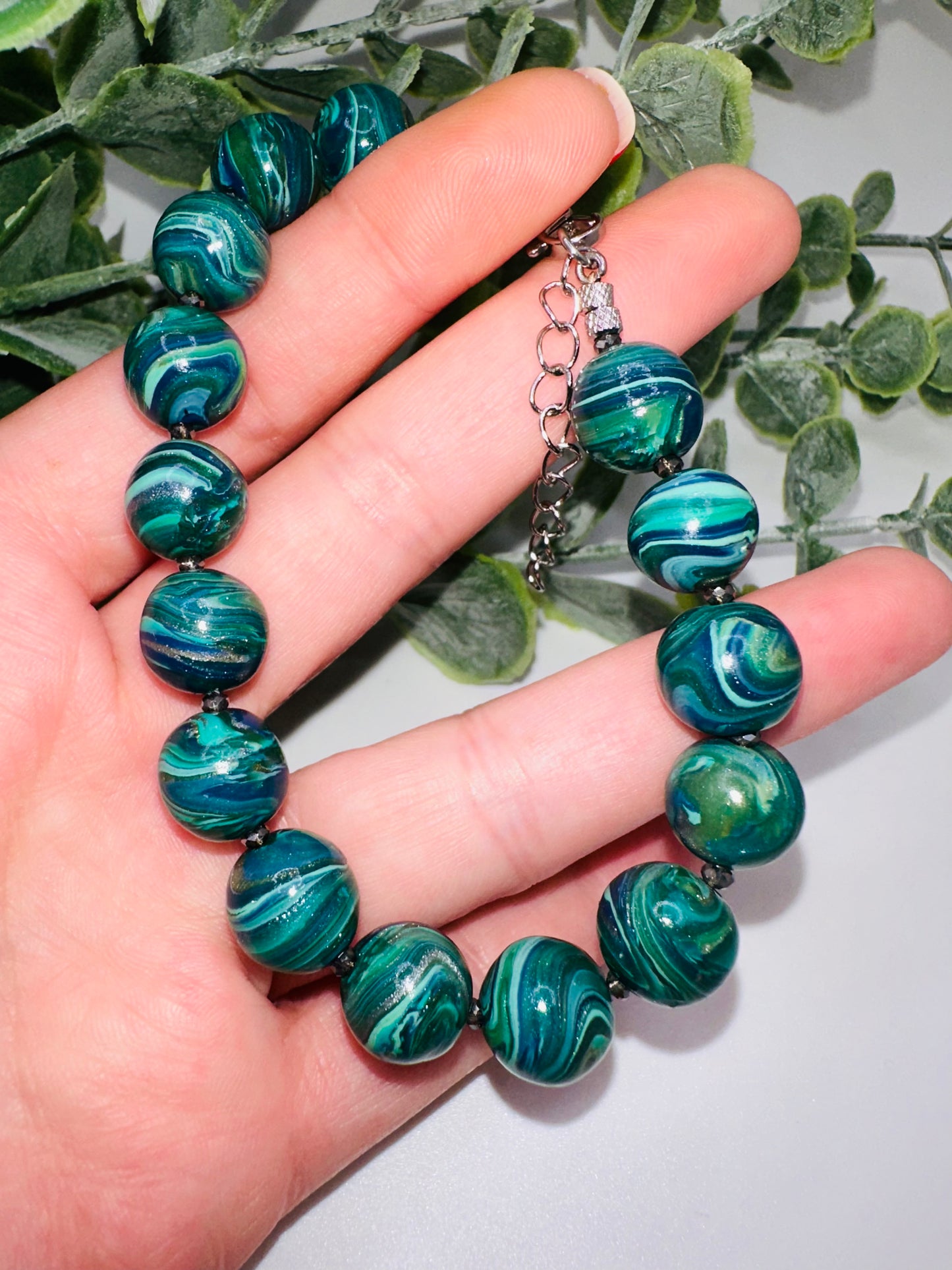 Hand-Rolled Marbled Teal Swirl Beads Bracelet