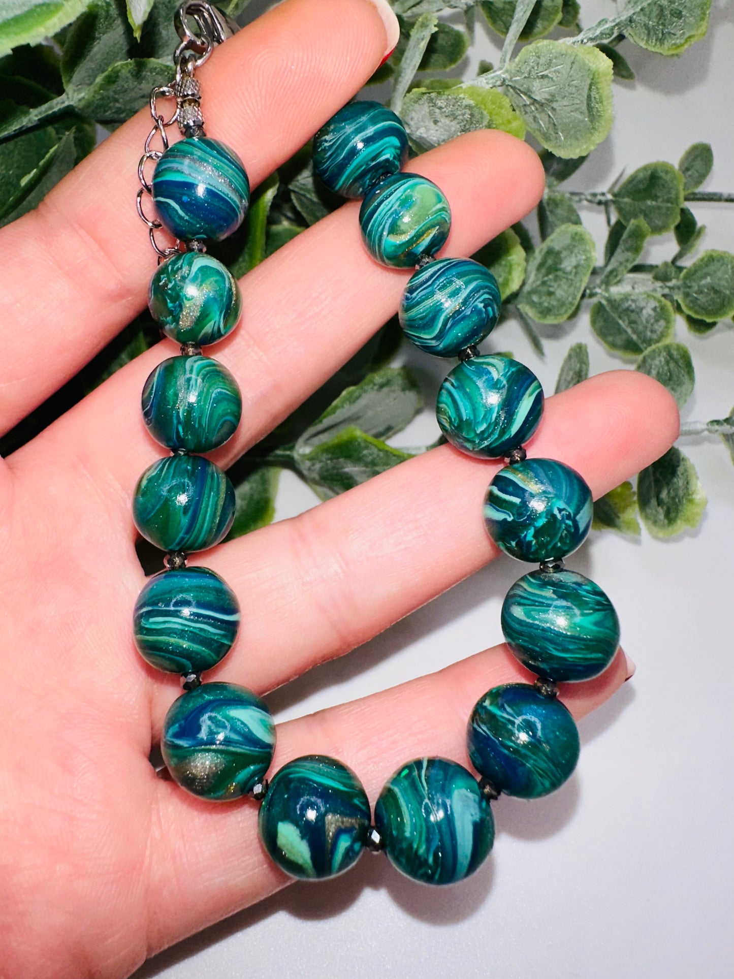 Hand-Rolled Marbled Teal Swirl Beads Bracelet