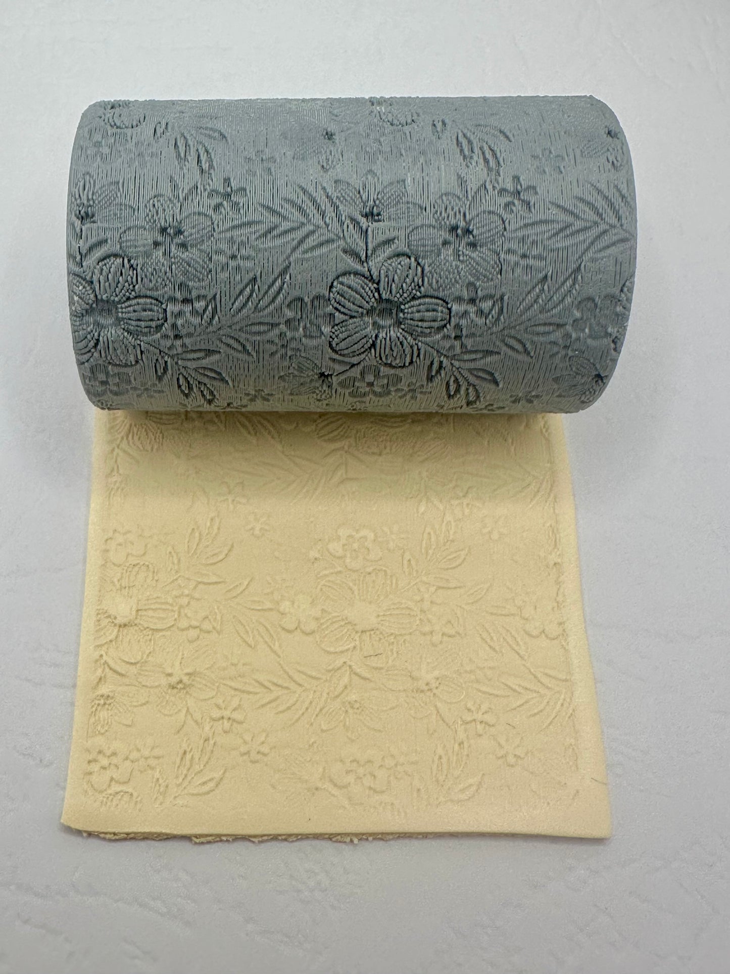 5-Petal Floral Polymer Clay/Cookie Dough Texture Roller