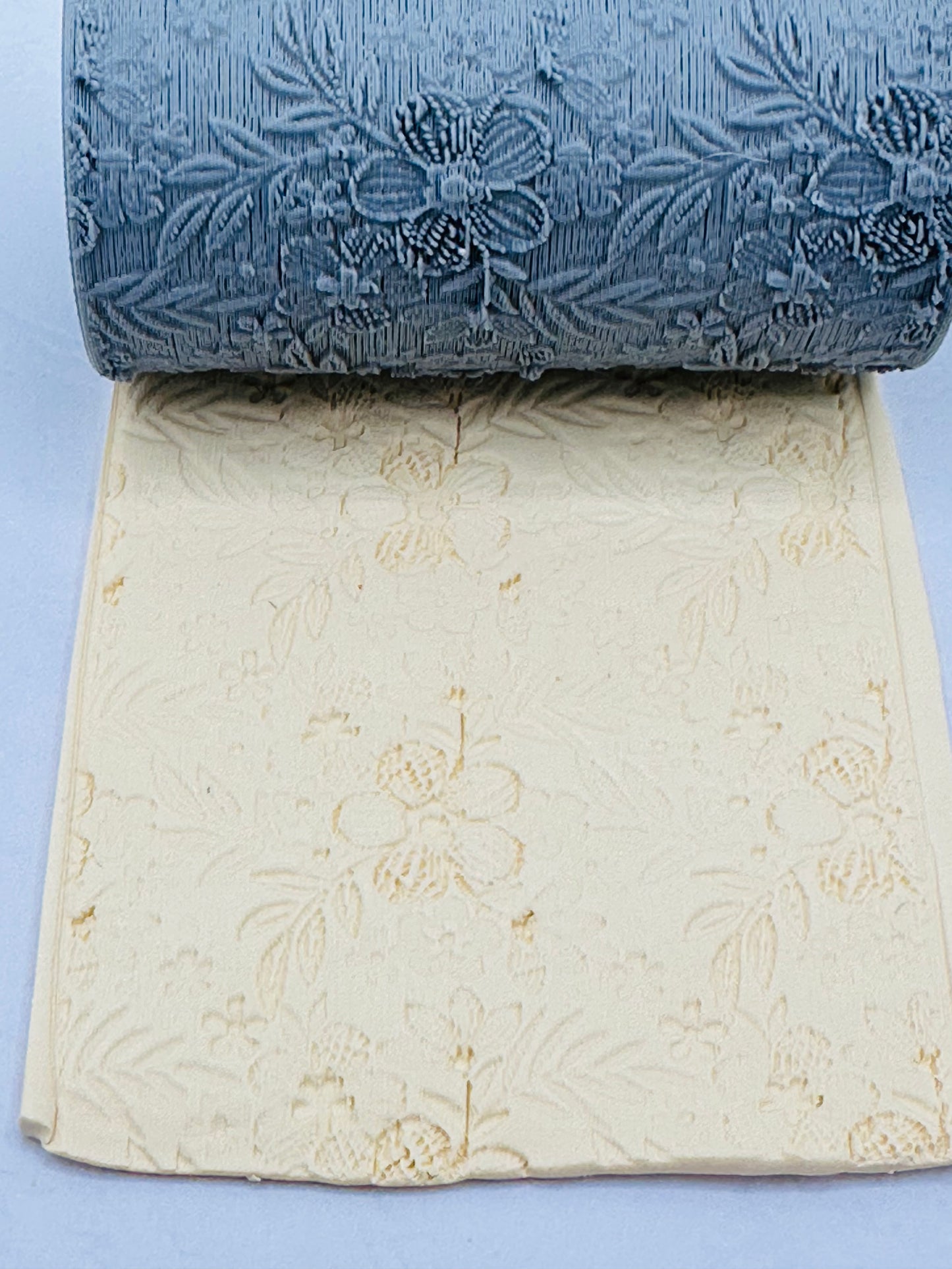 5-Petal Floral Polymer Clay/Cookie Dough Texture Roller