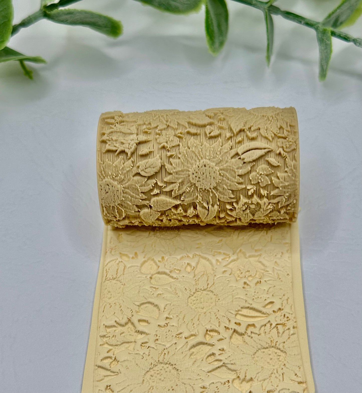 Sunflowers Pattern Polymer Clay / Cookie Dough Texture Roller
