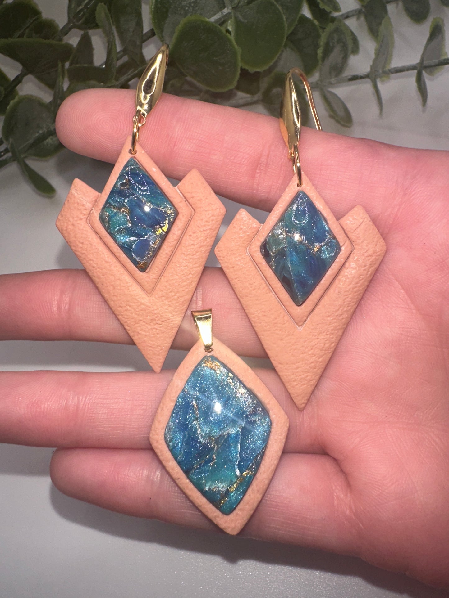 Ocean & Terracotta Drop Diamond Arrow Earrings & Necklace Set
