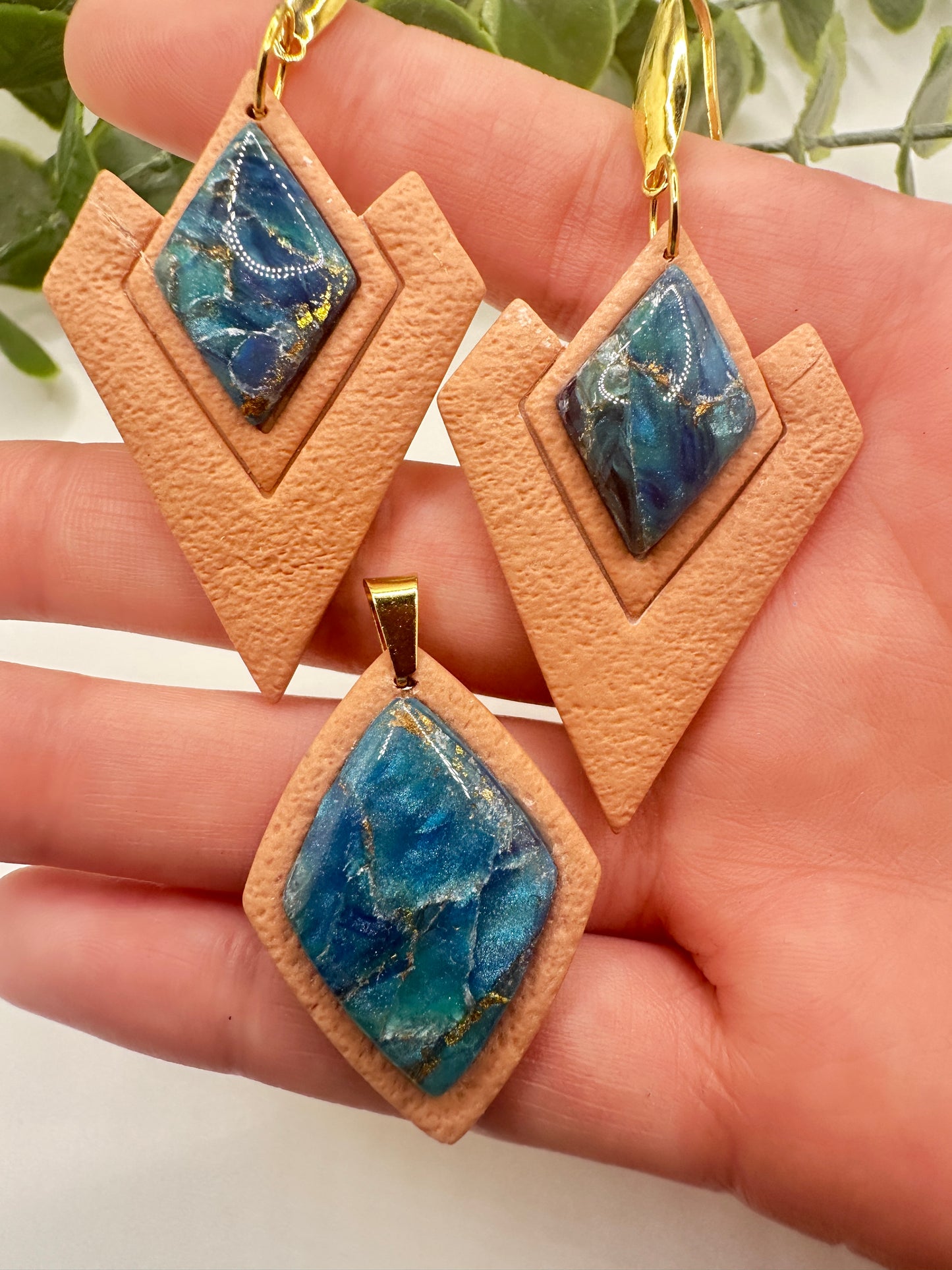Ocean & Terracotta Drop Diamond Arrow Earrings & Necklace Set