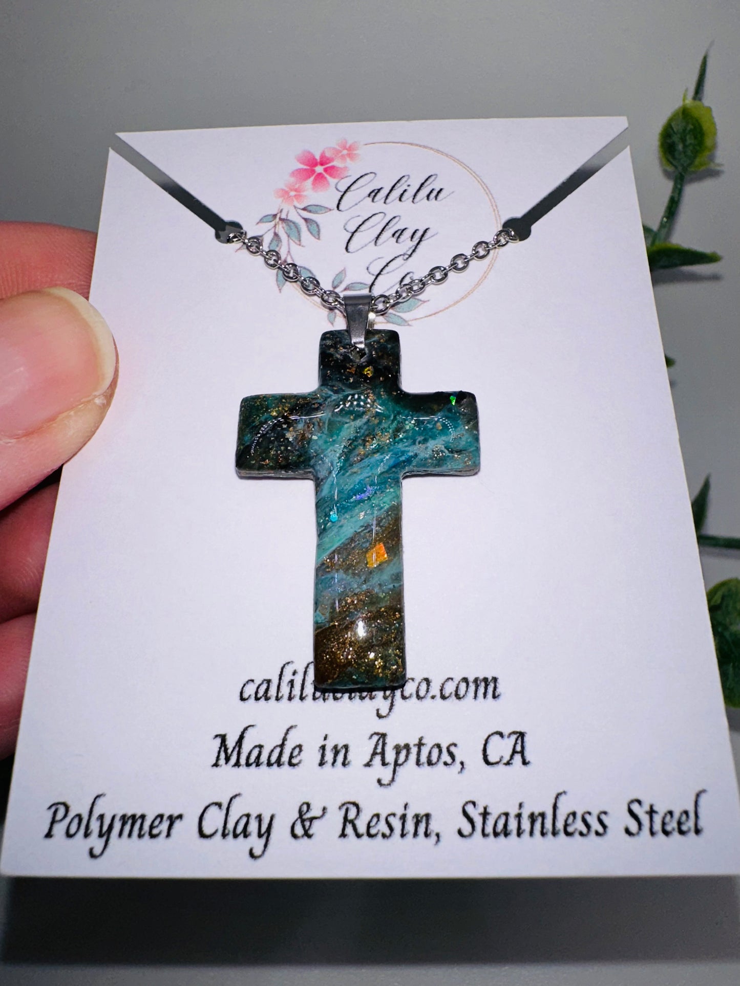 Dark Ocean Cross