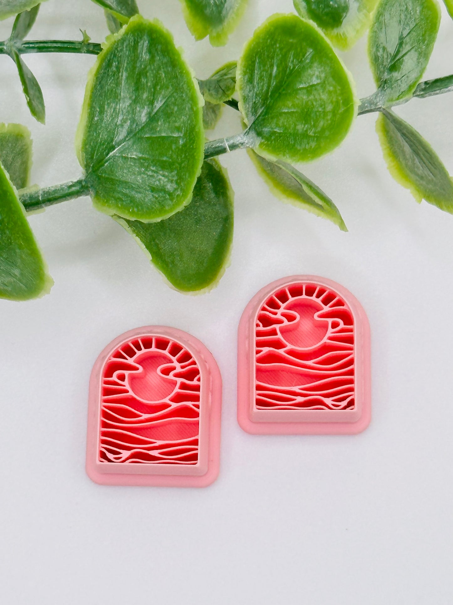 Arch Stained Glass with Waves Cutter / Polymer Clay Cutter