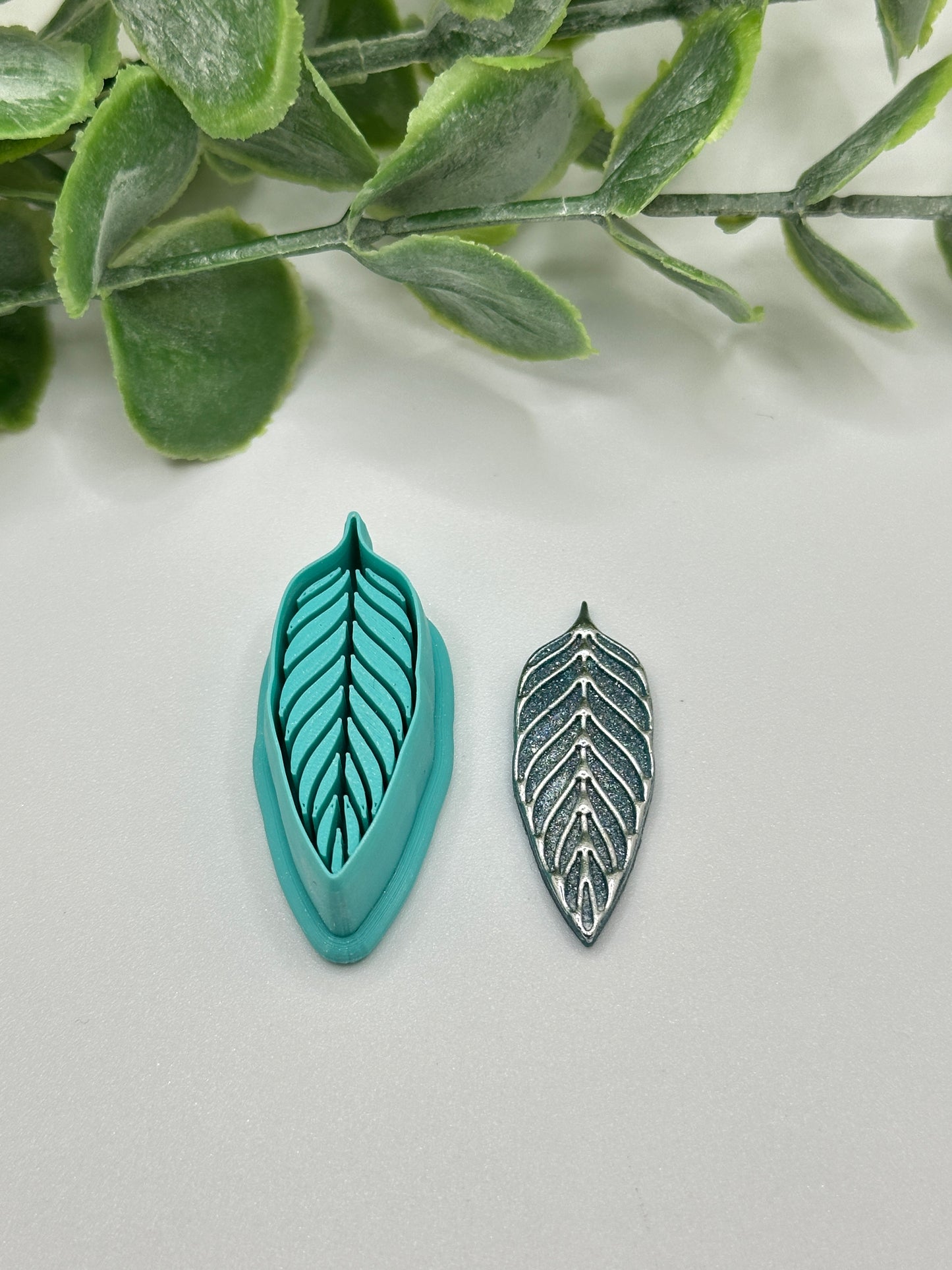 Long Leaf Polymer Clay Cutter
