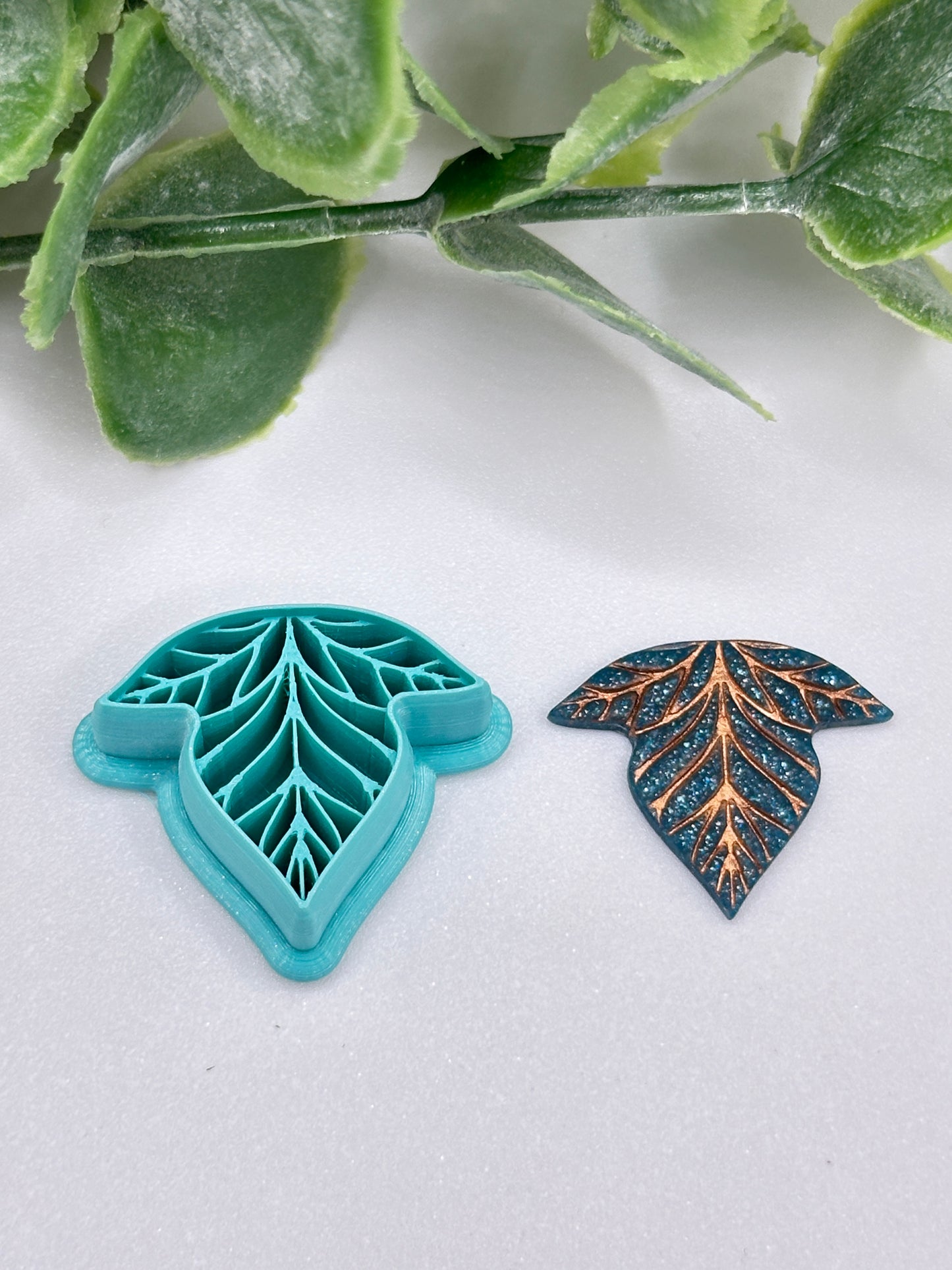 Leaf Vein Dangle Polymer Clay Cutter