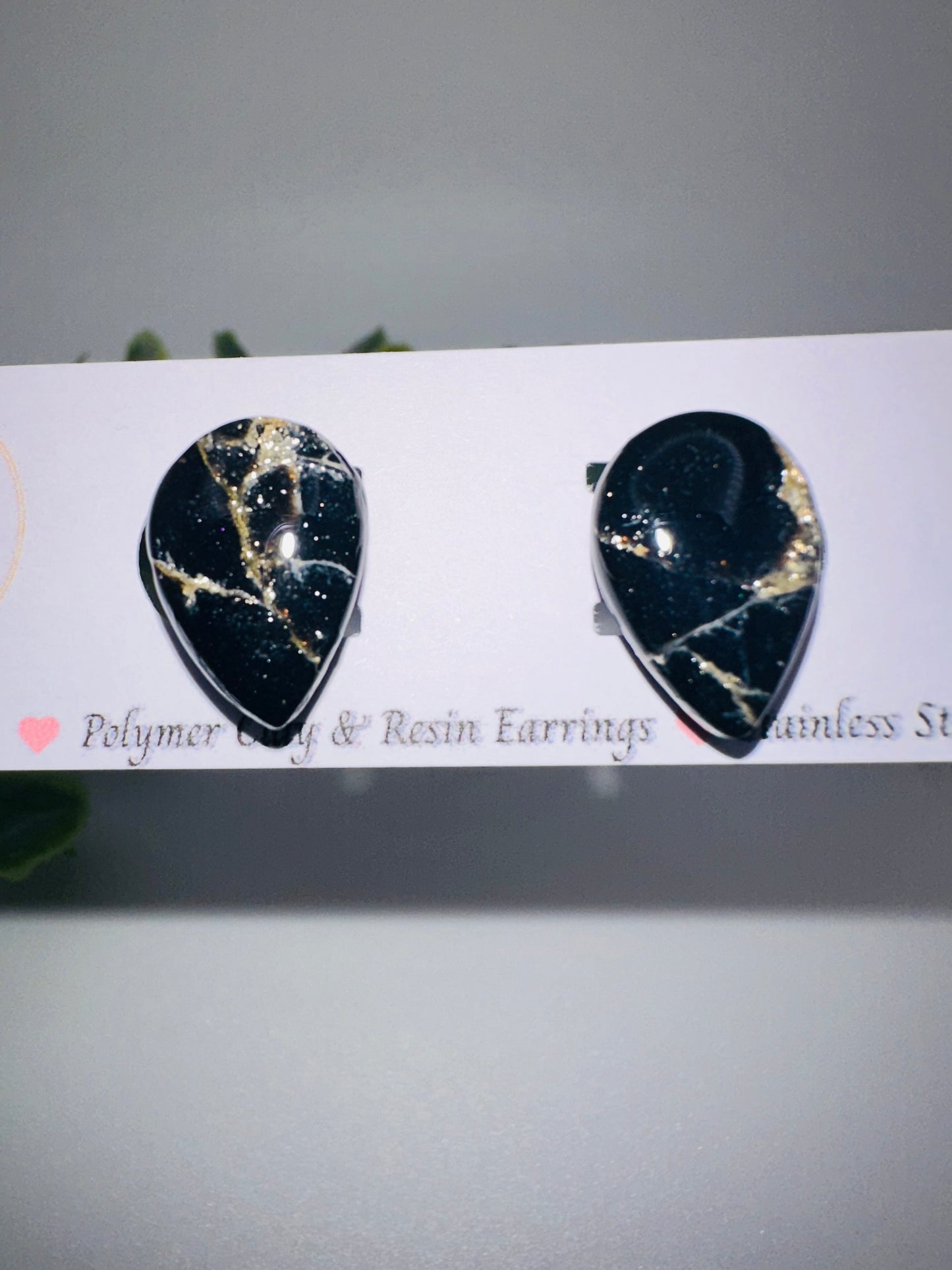 Black and Gold Marbled Teardrop Studs