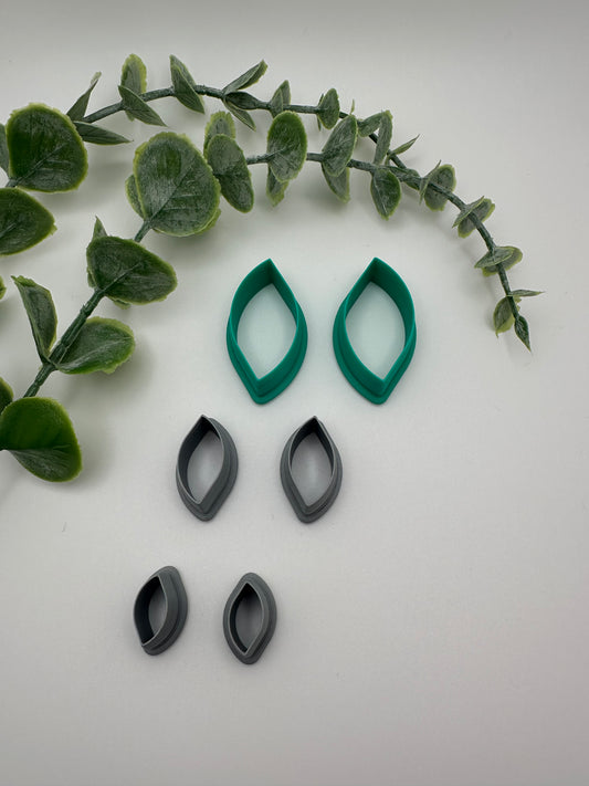Wavy Teardrop Clay Cutter