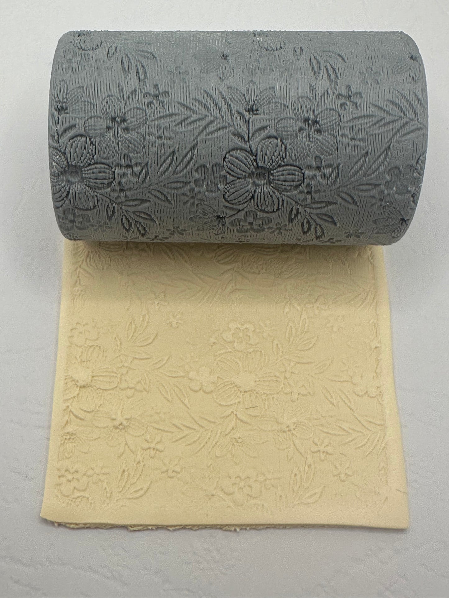 5-Petal Floral Polymer Clay/Cookie Dough Texture Roller